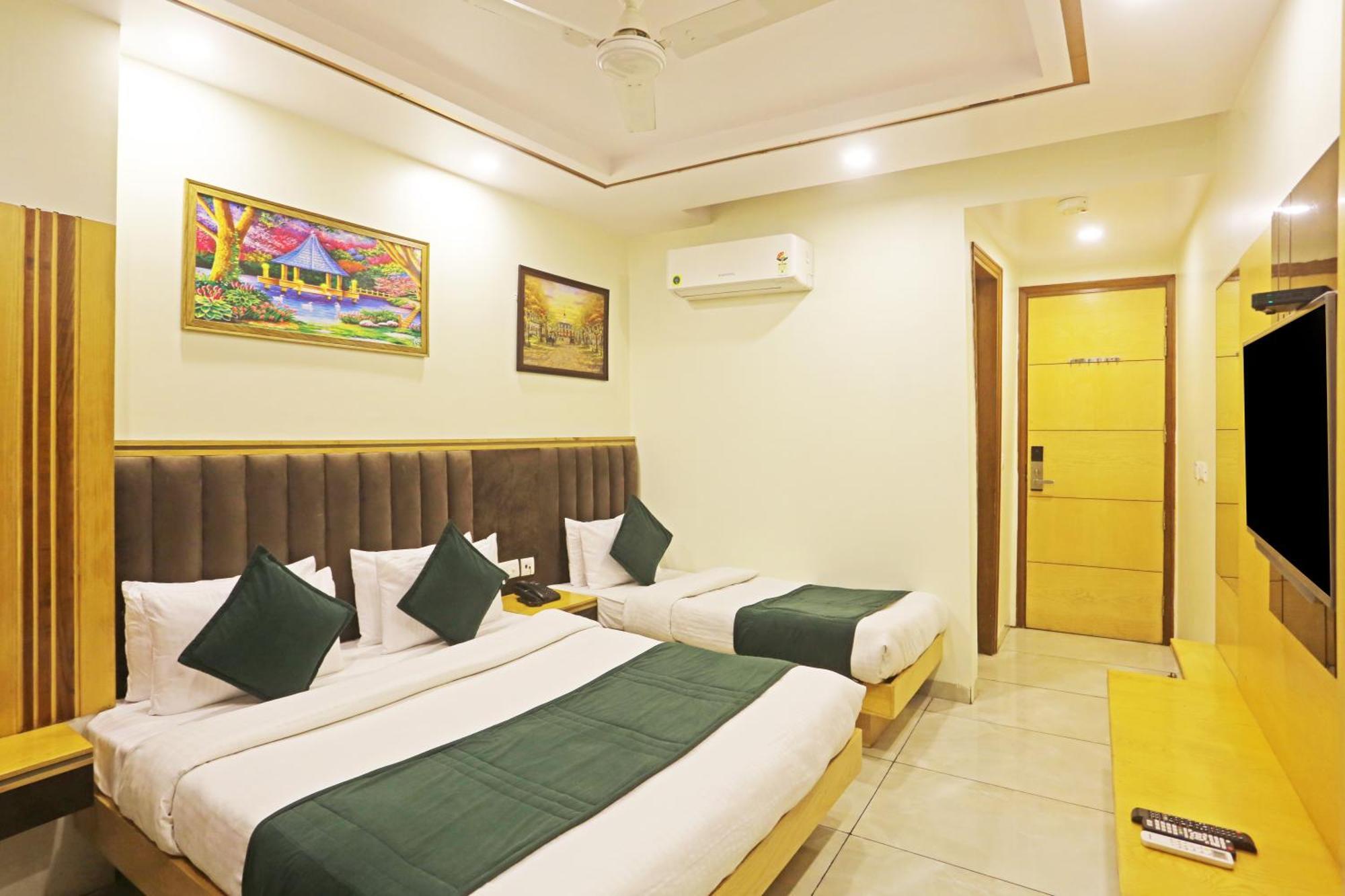 Hotel Aman Imperial Just A Minute Away From New Delhi Railway Station And Connaught Place מראה חיצוני תמונה