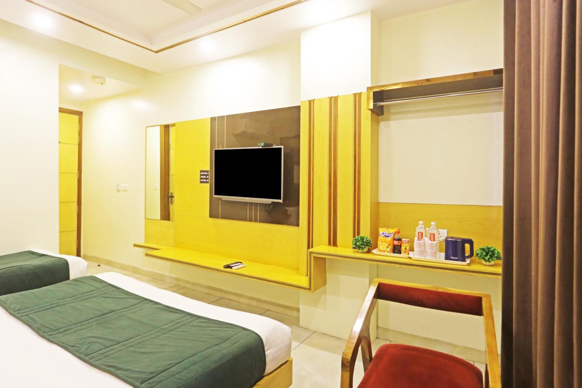 Hotel Aman Imperial Just A Minute Away From New Delhi Railway Station And Connaught Place מראה חיצוני תמונה