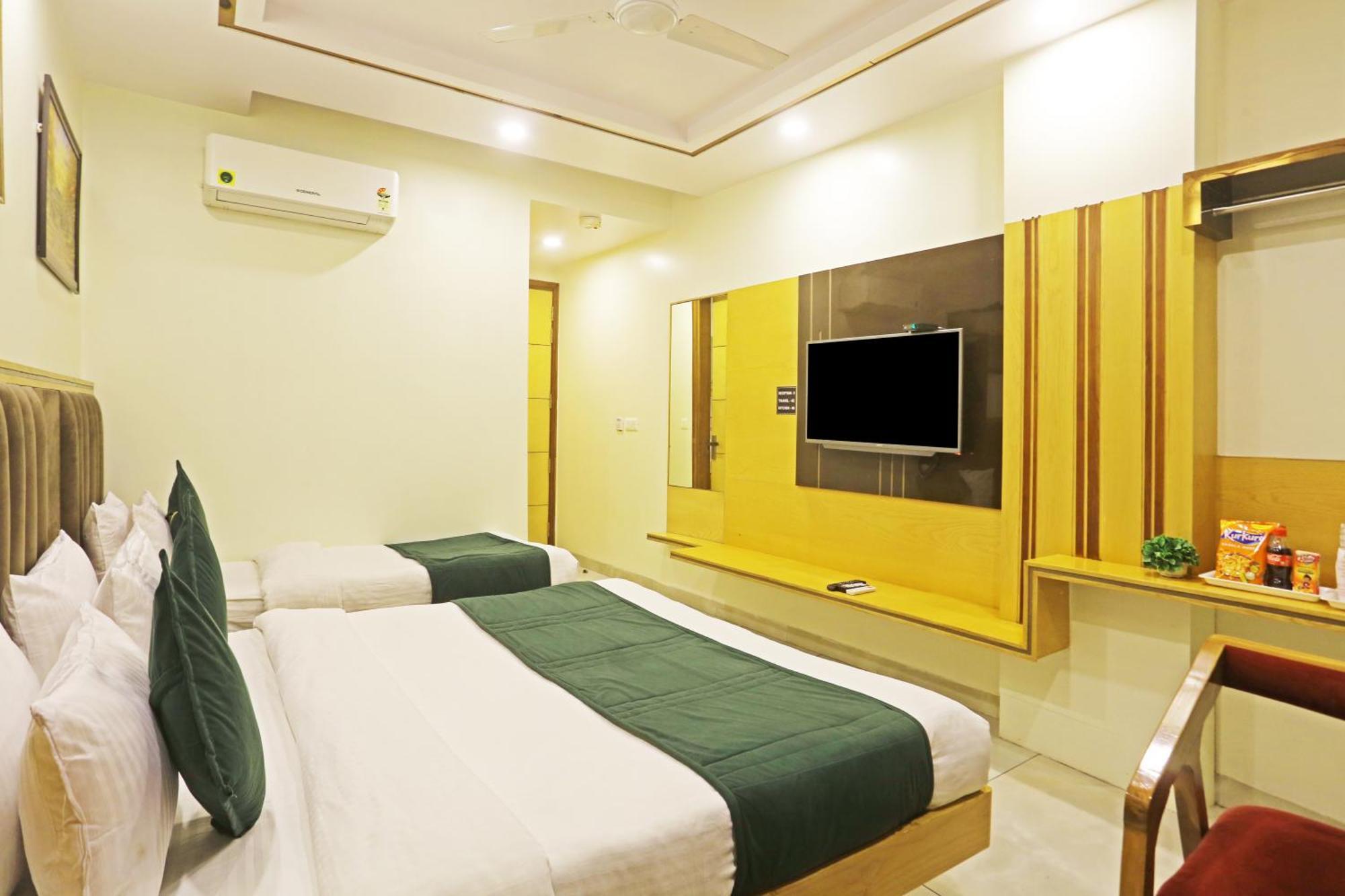 Hotel Aman Imperial Just A Minute Away From New Delhi Railway Station And Connaught Place מראה חיצוני תמונה