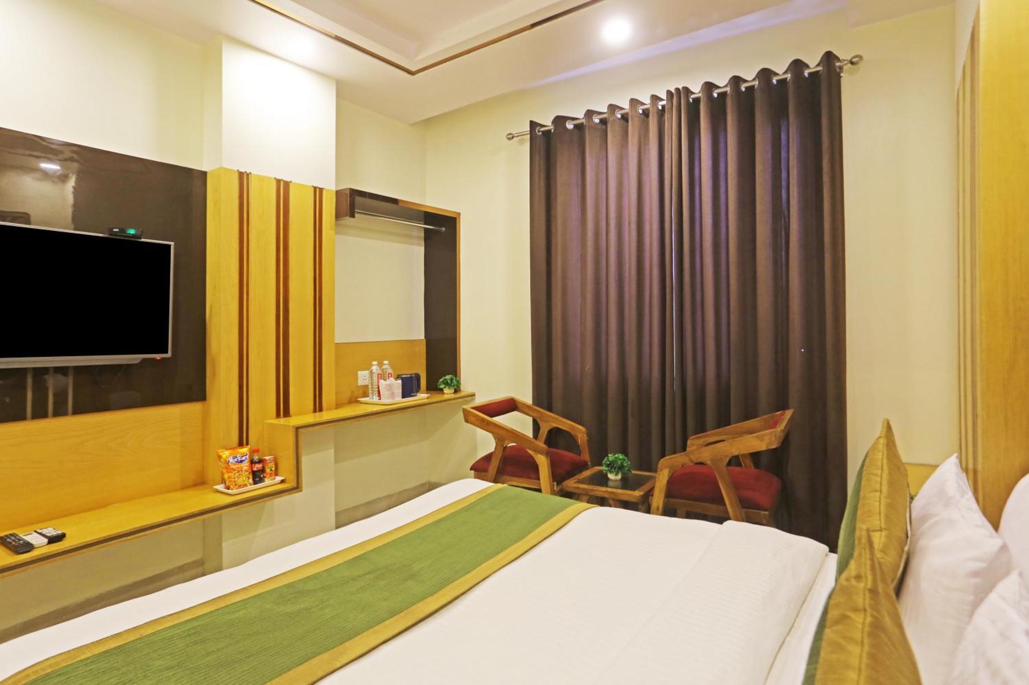 Hotel Aman Imperial Just A Minute Away From New Delhi Railway Station And Connaught Place מראה חיצוני תמונה