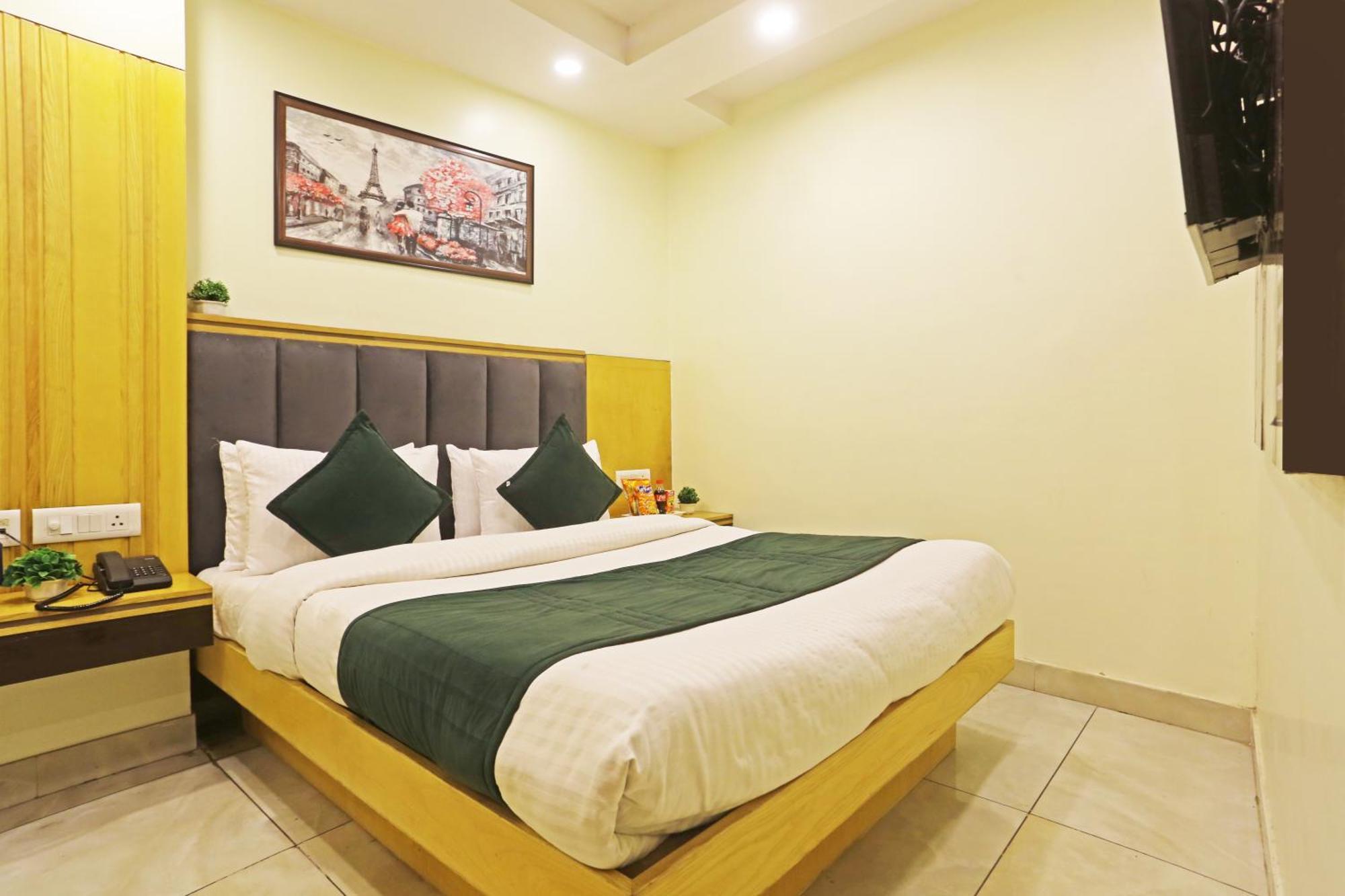 Hotel Aman Imperial Just A Minute Away From New Delhi Railway Station And Connaught Place מראה חיצוני תמונה